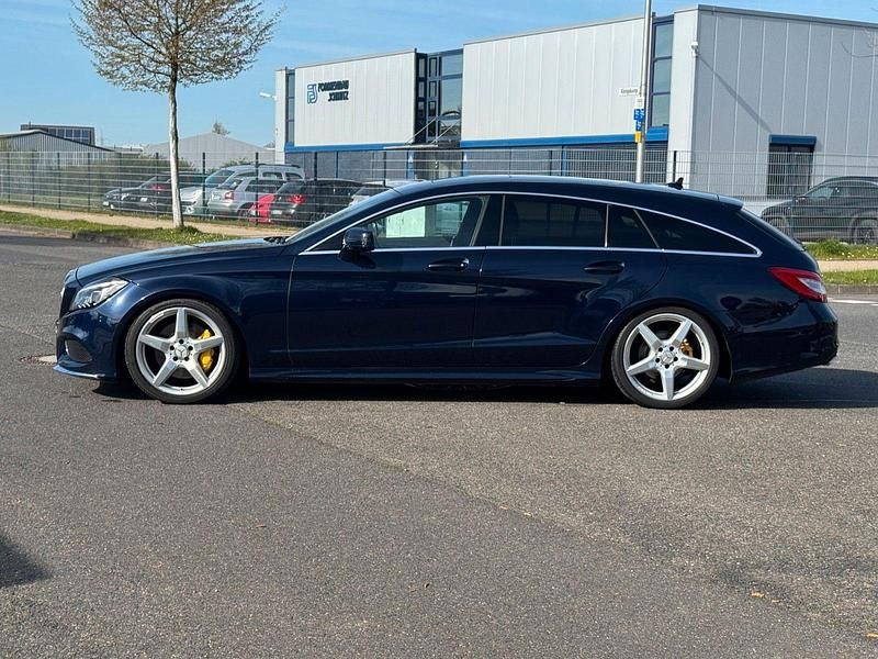 Gebraucht Mercedes CLS400 AMG line 333 PS (244 kW) 2015 Blau Kombi