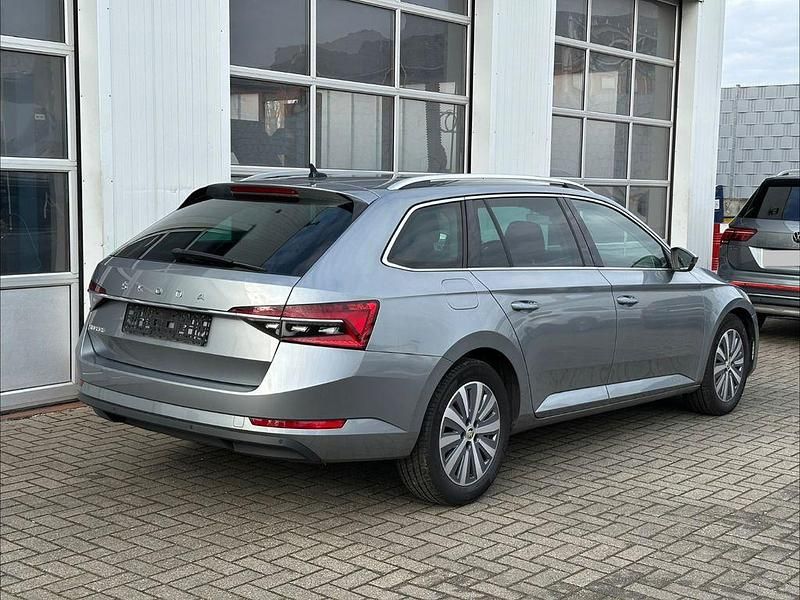 Gebraucht Skoda Superb Style 150 PS (110 kW) 2021 Grau Kombi