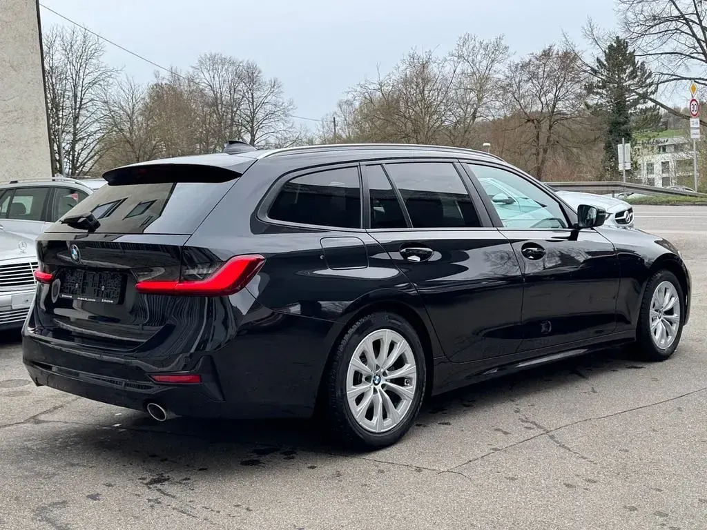 Usata BMW 318 Advantage 150 CV (110 kW) 2021 Nero Station wagon