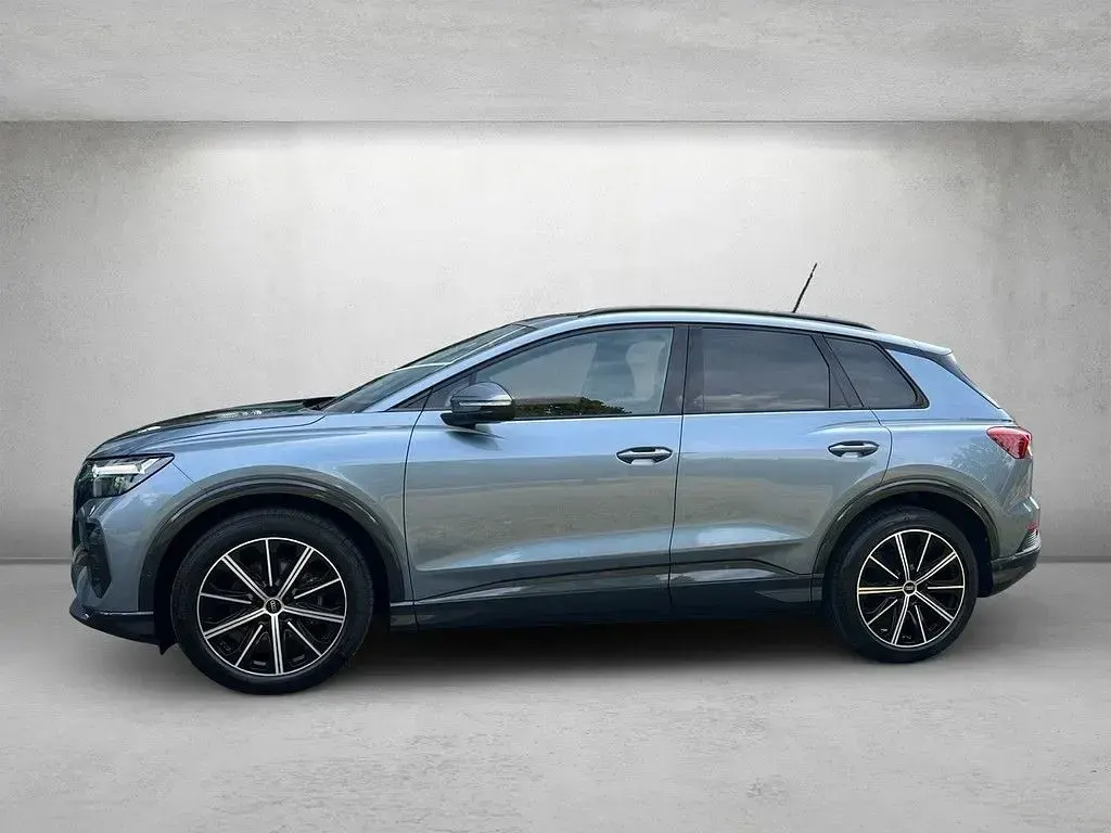 Gebraucht Audi Q4 e-tron Sport 125 kW (170 PS) 2023 Blau SUV