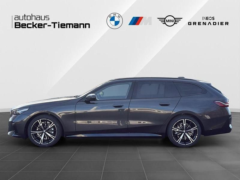 Neu BMW 520 Exclusive 197 PS (144 kW) 2025 Grau Limousine