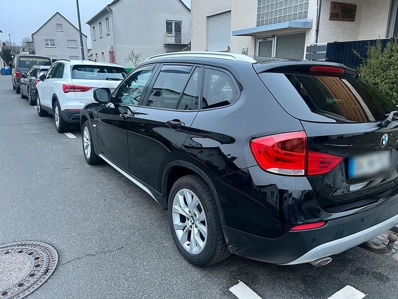Gebraucht BMW X1 177 PS (130 kW) 2010 Schwarz SUV