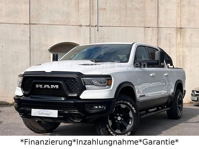 Weiß Gebraucht 2020 Dodge Ram Abholung | 40.490 € (Guter Preis) - Bild 1/4