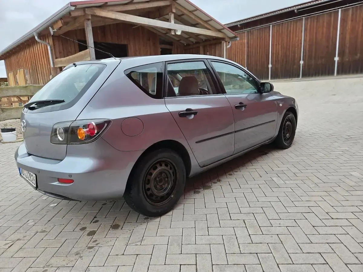 Gebraucht Mazda 3 105 PS (77 kW) 2005 Silber Limousine