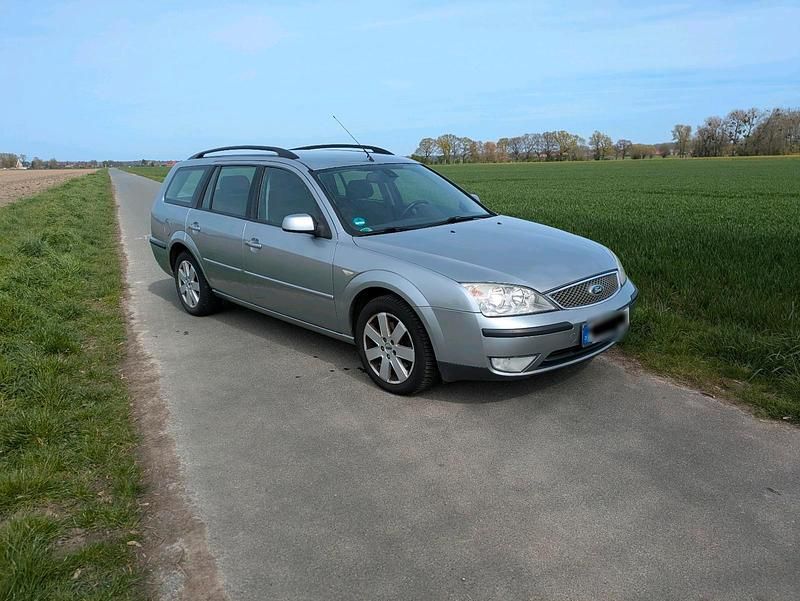 Gebraucht Ford Mondeo 125 PS (91 kW) 2005 Silber Kombi