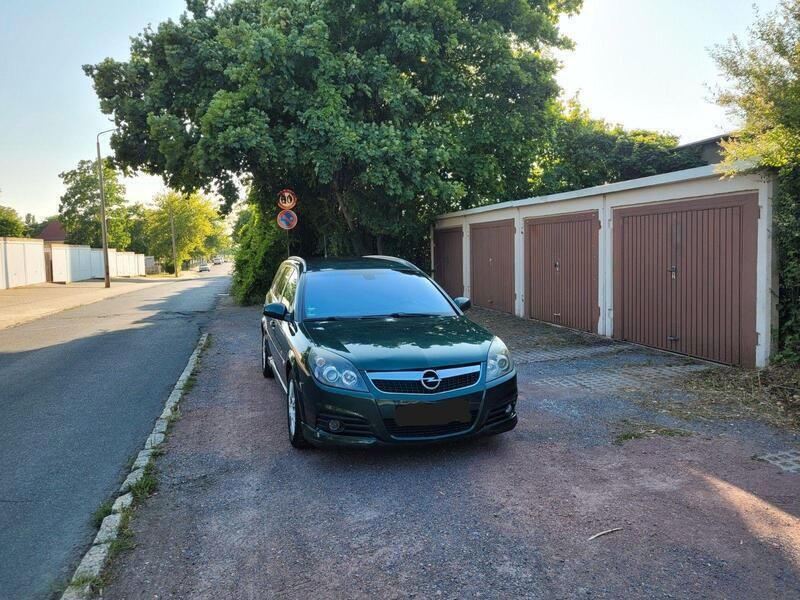 Grün Gebraucht 2007 Opel Vectra Kombi | 2.500 € (Etwas zu teuer) - Bild 1/4