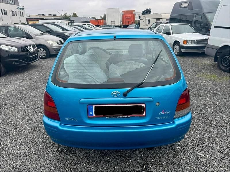 Gebraucht Toyota Starlet 75 PS (55 kW) 1997 Blau Kleinwagen
