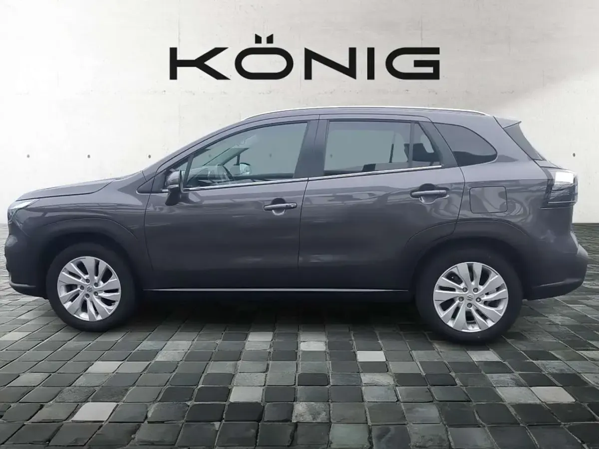 Gebraucht Suzuki SX4 Comfort 102 PS (75 kW) 2024 Titan dark gray pearl metallic Limousine