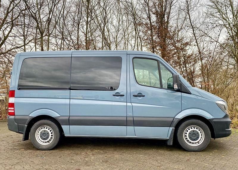 Grau Gebraucht 2017 Mercedes Sprinter Van | 46.900 € - Bild 1/4