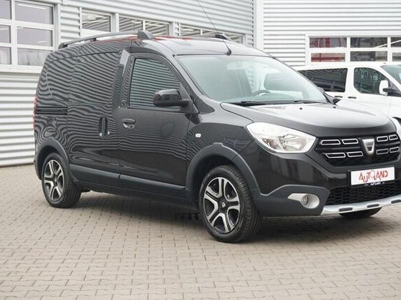 Gebraucht Dacia Dokker 116 PS (85 kW) 2018 Schwarz Van / Kleinbus