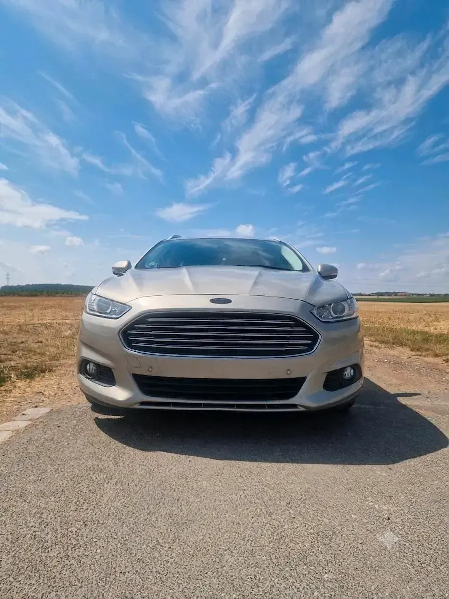 Gebraucht Ford Mondeo 120 PS (88 kW) 2015 Grau Kombi