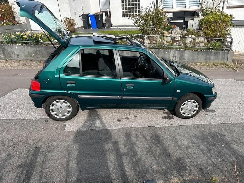 Gebraucht Peugeot 106 60 PS (44 kW) 2000 Grün Kleinwagen