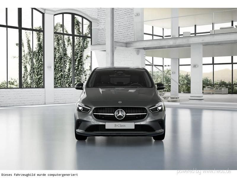 Gebraucht Mercedes B220 Night 190 PS (139 kW) 2025 Metalliclack mountaingrau Kleinwagen