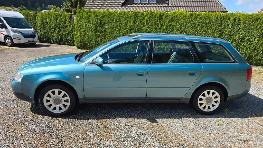 Gebraucht Audi A6 193 PS (141 kW) 2000 Blau Kombi