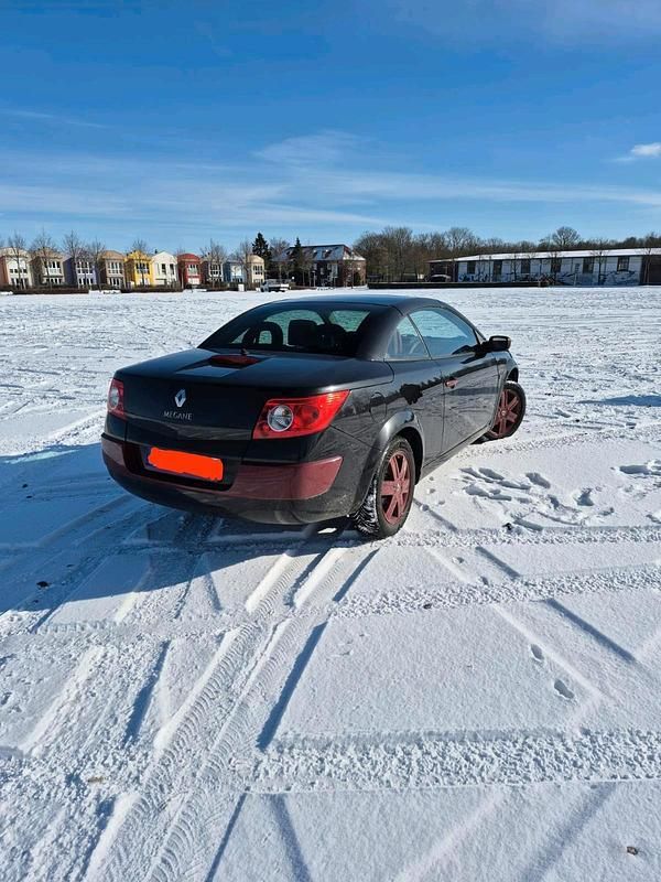 Gebraucht Renault Mégane Cabriolet 113 PS (83 kW) 2004 Rot Cabrio