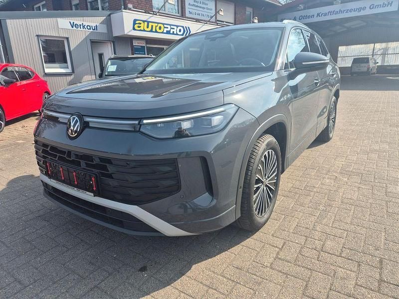 Gebraucht VW Tayron Life 150 PS (110 kW) 2025 Grau SUV
