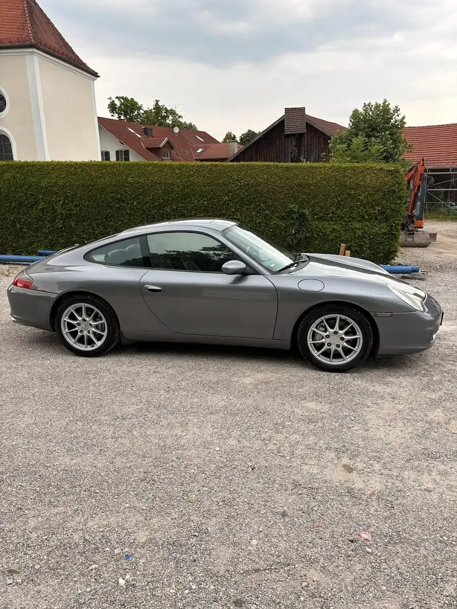 Gebraucht Porsche 996 320 PS (235 kW) 2002 Grau Coupé