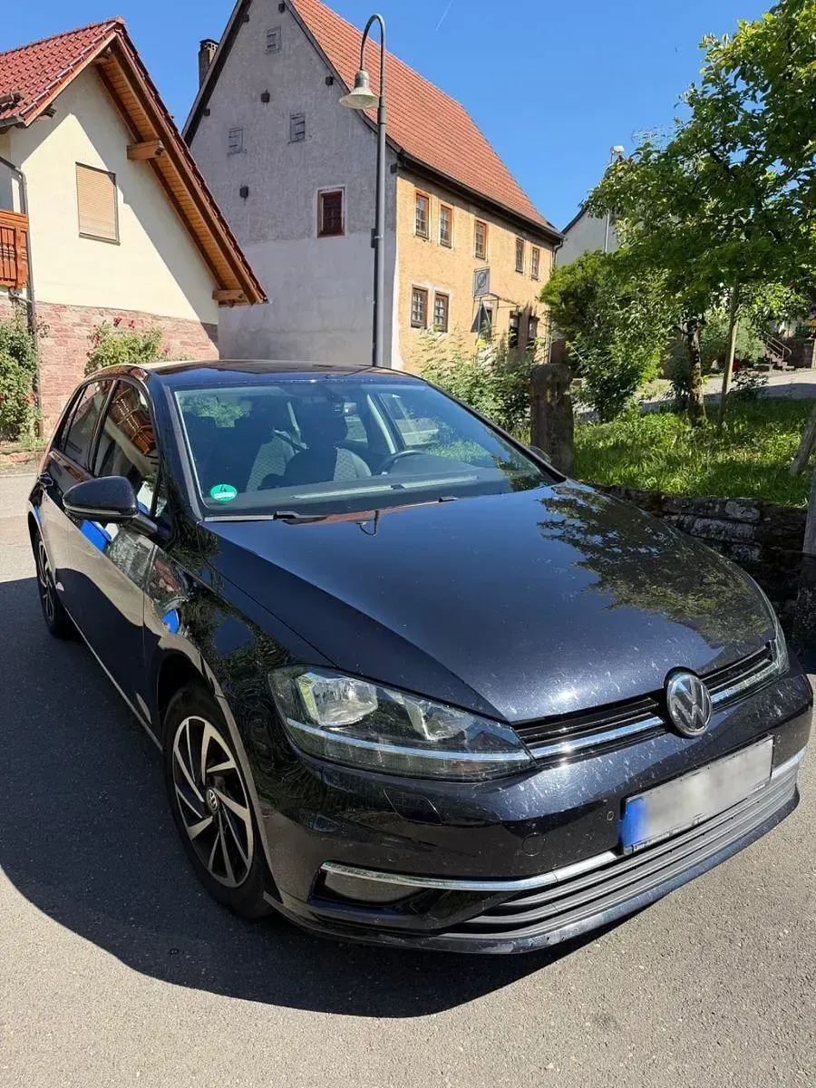 Gebraucht VW Golf VII Join 116 PS (85 kW) 2018 Schwarz Limousine