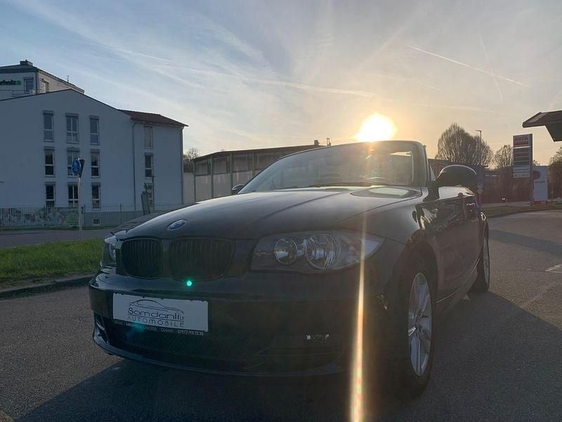 Schwarz Gebraucht 2009 BMW 118 Cabriolet Advantage Cabrio | 7.950 € (Etwas zu teuer) - Bild 1/4