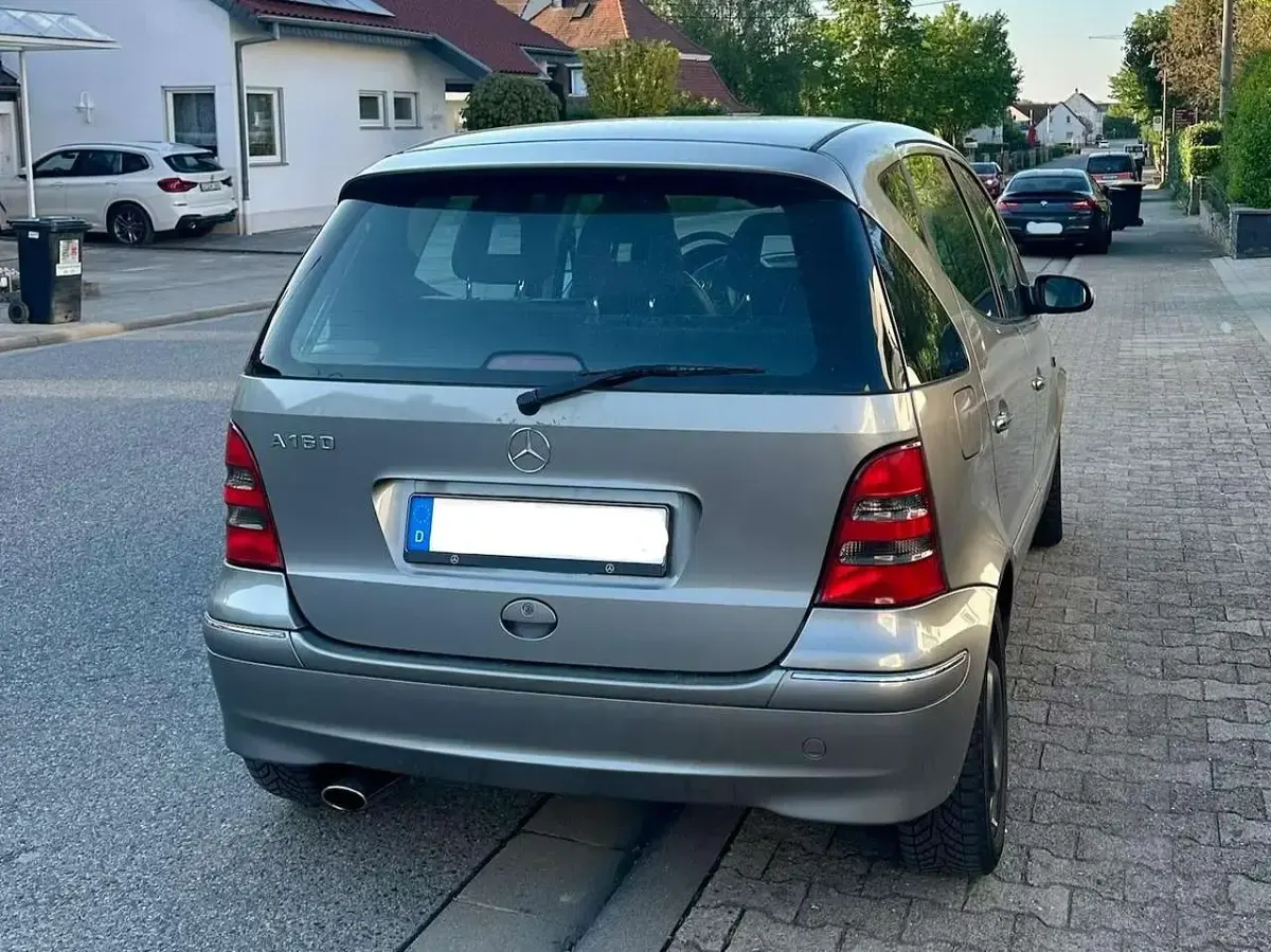 Gebraucht Mercedes A160 Avantgarde 102 PS (75 kW) 2004 Silber Limousine