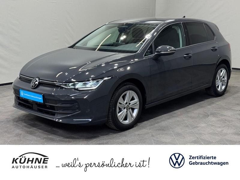 Gebraucht VW Golf VIII Life 116 PS (85 kW) 2025 Limousine