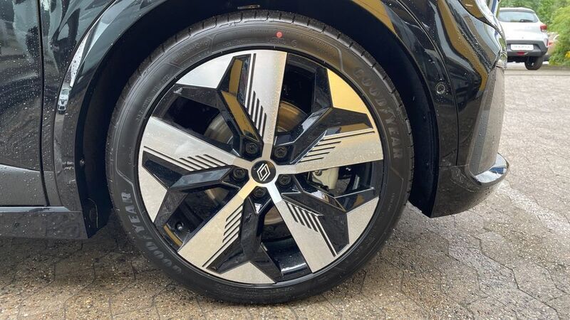 Gebraucht Renault Megane E-Tech Techno 160 kW (218 PS) 2024 Schwarz Limousine