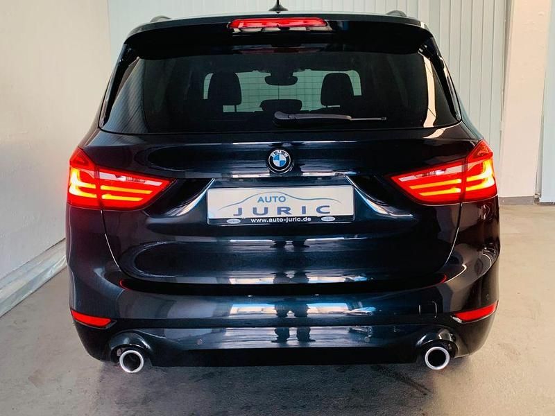 Gebraucht BMW 218 Advantage 150 PS (110 kW) 2019 Schwarz Van / Kleinbus