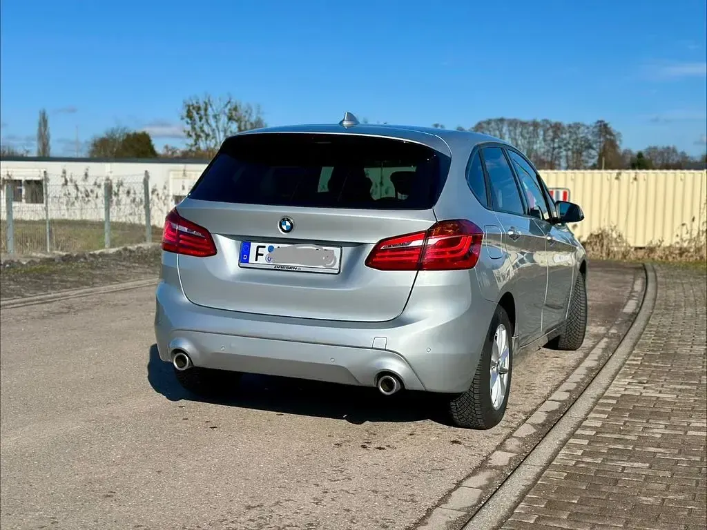 Gebraucht BMW 220 Active Tourer 192 PS (141 kW) 2019 Van / Kleinbus