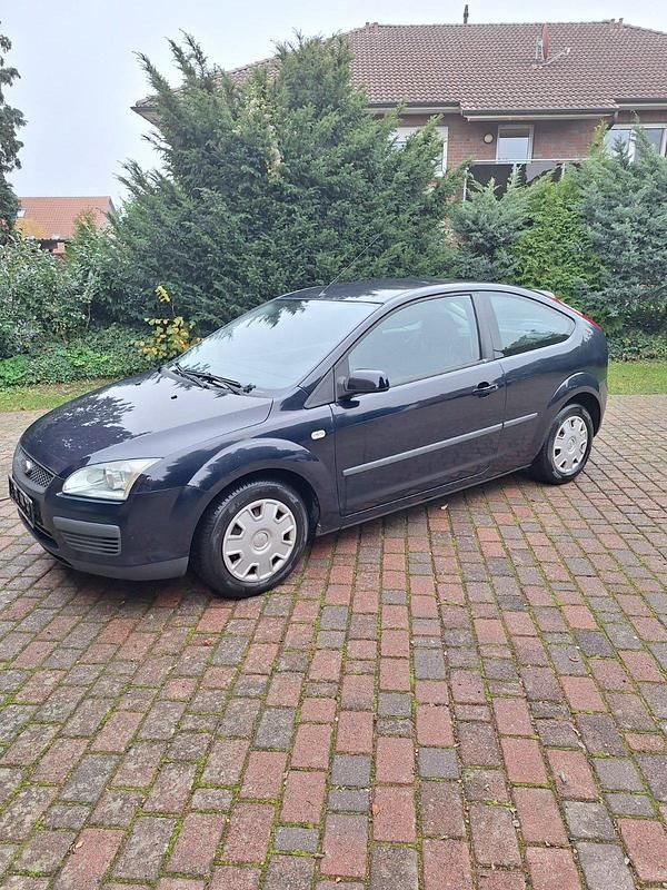 Gebraucht Ford Focus 80 PS (58 kW) 2008 Blau Coupé