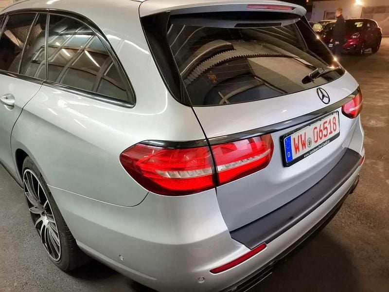 Gebraucht Mercedes E220 Avantgarde 194 PS (142 kW) 2017 Silber Kombi