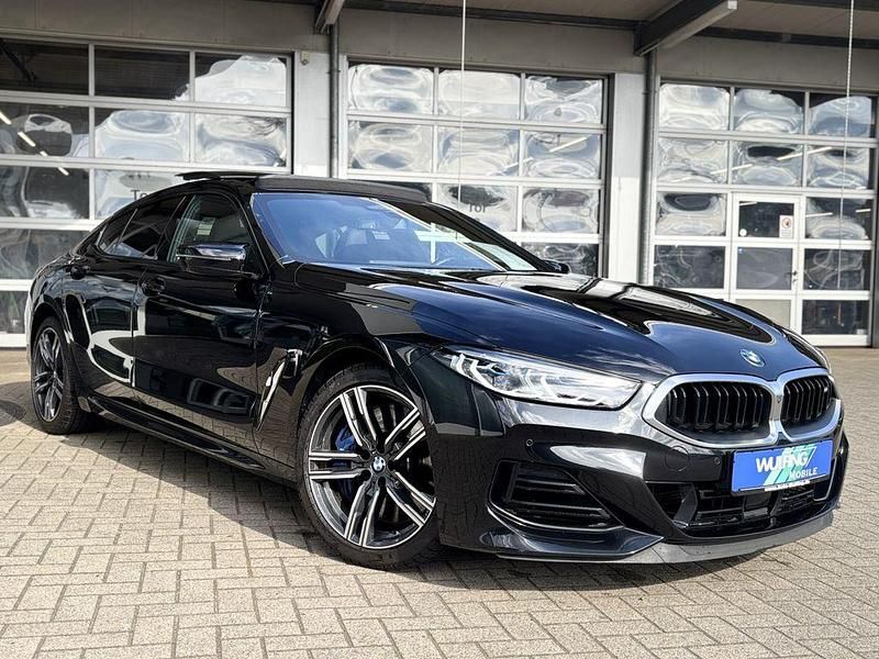 Gebraucht BMW M850 Performance 530 PS (389 kW) 2024 Black sapphire Coupé