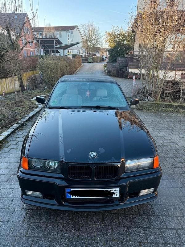 Schwarz Gebraucht 1994 BMW 325 Cabriolet Cabrio | 6.799 € - Bild 1/4