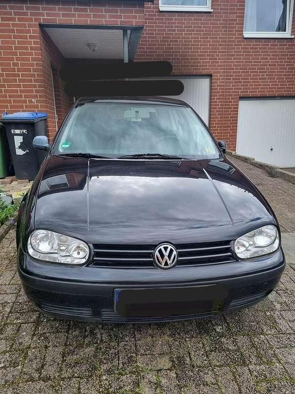 Schwarz Gebraucht 2001 VW Golf IV Comfortline Limousine | 1.000 € (Guter Preis) - Bild 1/4