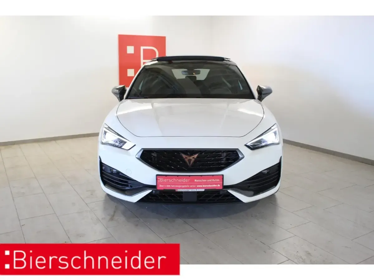 Gebraucht Cupra Leon VZ1 300 PS (220 kW) 2024 Weiss Limousine