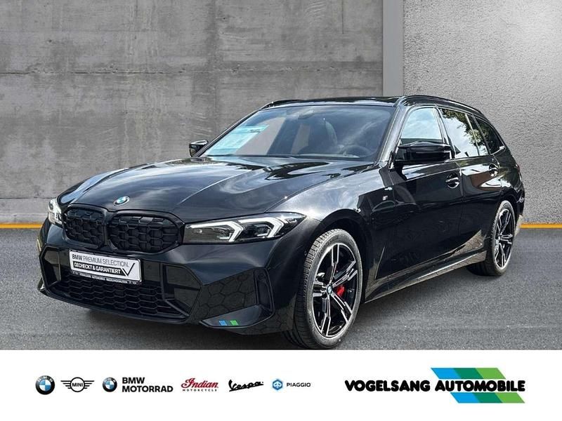 Black sapphire metallic Gebraucht 2024 BMW 340 Kombi | 59.990 € (Teuer) - Bild 1/4