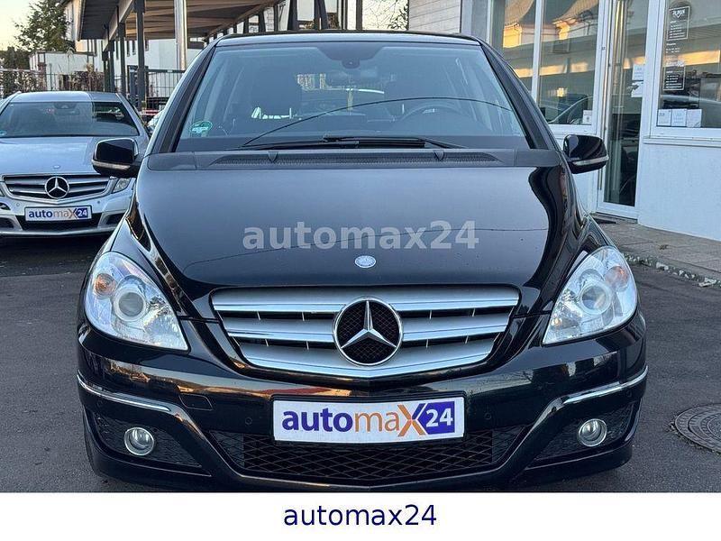 Gebraucht Mercedes B180 116 PS (85 kW) 2010 Schwarz Van / Kleinbus
