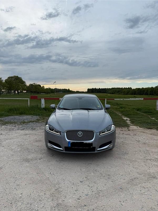 Second-hand Jaguar XF 190 CP (139 kW) 2011 Gri Berlinǎ