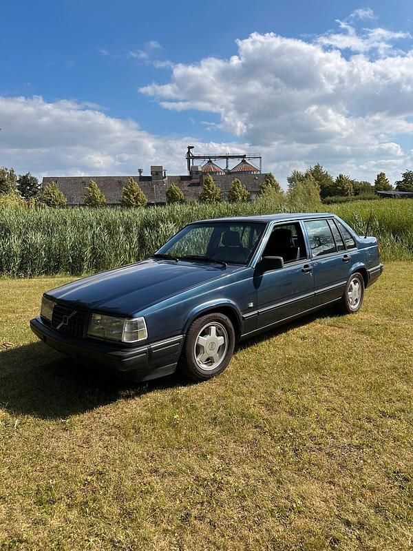 Blau Gebraucht 1991 Volvo 940 Limousine | 7.900 € - Bild 1/4
