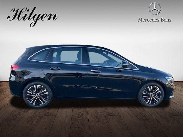 Gebraucht Mercedes B200 Progressive 163 PS (119 kW) 2025 Schwarz Van / Kleinbus