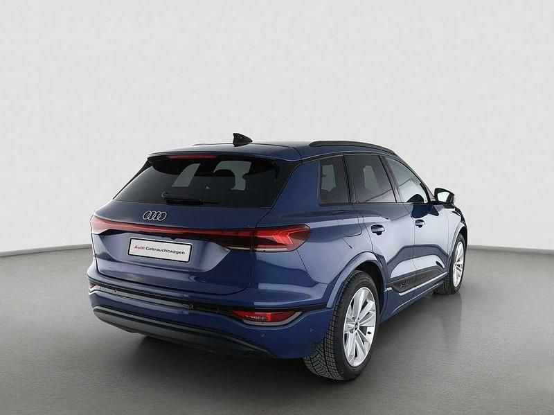 Gebraucht Audi Q6 e-tron Performance 225 kW (306 PS) 2025 Ascariblau metallic SUV