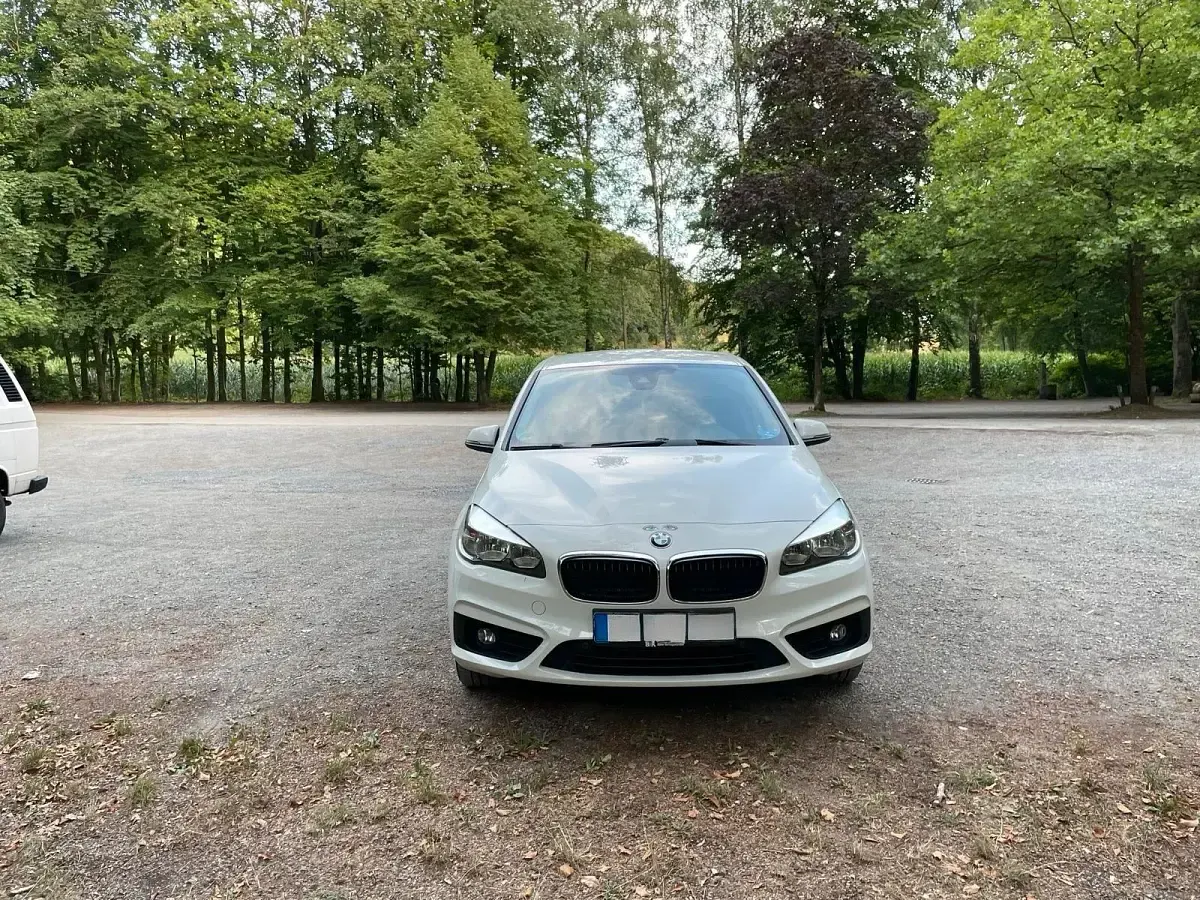 Gebraucht BMW 216 116 PS (85 kW) 2015 Weiß Kombi