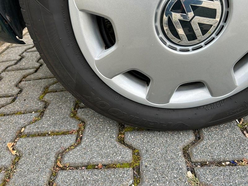 Gebraucht VW Polo Basis 60 PS (44 kW) 2001 Grün Kombi