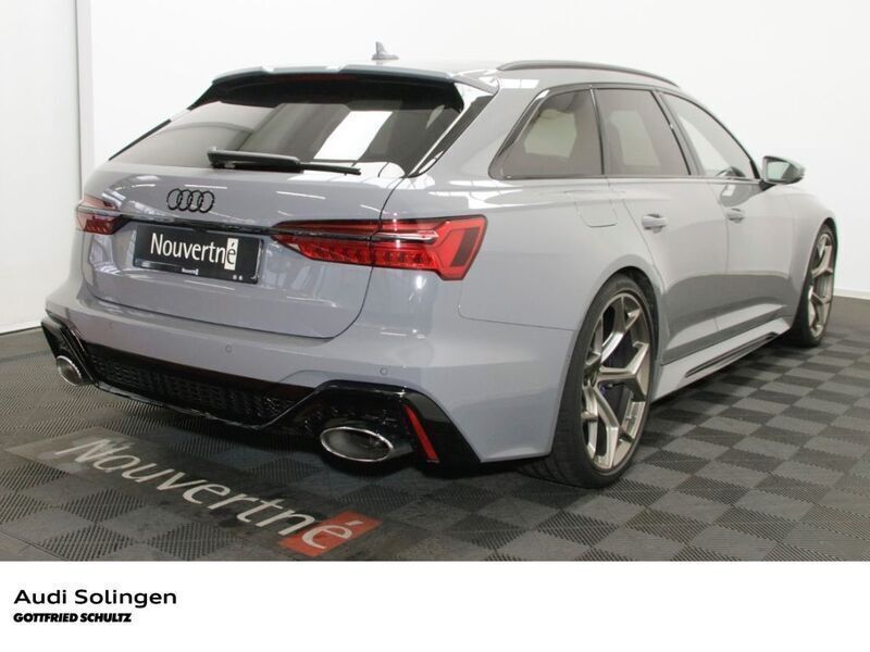 Second-hand Audi RS6 Performance 630 CP (463 kW) 2024 Gri Break