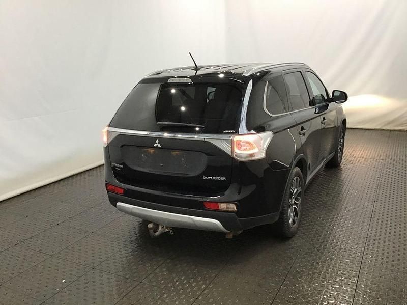 Gebraucht Mitsubishi Outlander 150 PS (110 kW) 2015 SUV