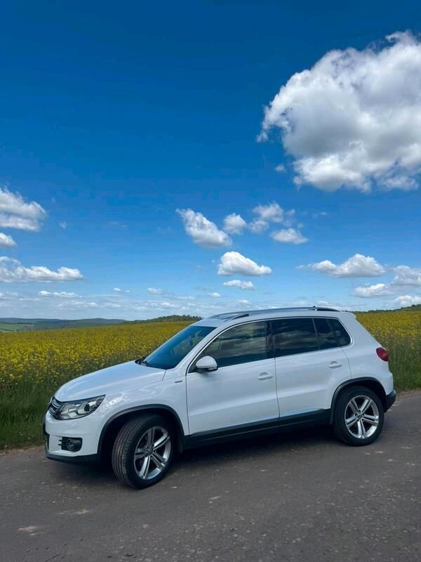 Weiß Gebraucht 2016 VW Tiguan LOUNGE SUV | 10.900 € (Fairer Preis) - Bild 1/4