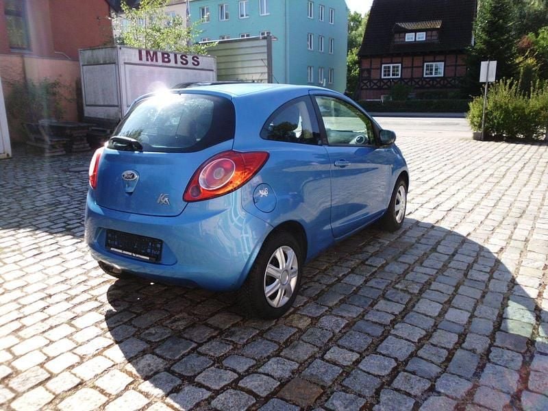 Gebraucht Ford Ka Trend 69 PS (50 kW) 2010 Blau Kleinwagen
