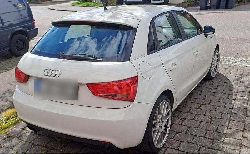 Gebraucht Audi A1 Sportback Ambition 122 PS (89 kW) 2014 Weiß Kleinwagen