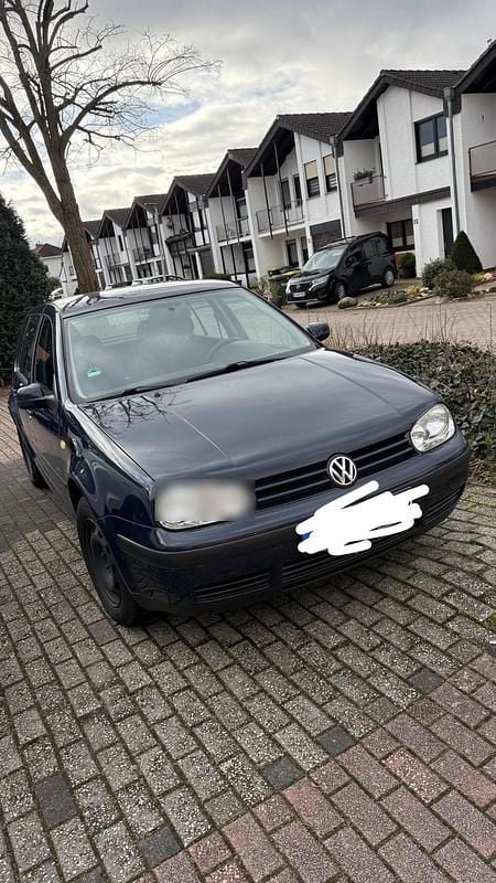 Blau Gebraucht 1999 VW Golf IV Kleinwagen | 1.850 € (Fairer Preis) - Bild 1/4