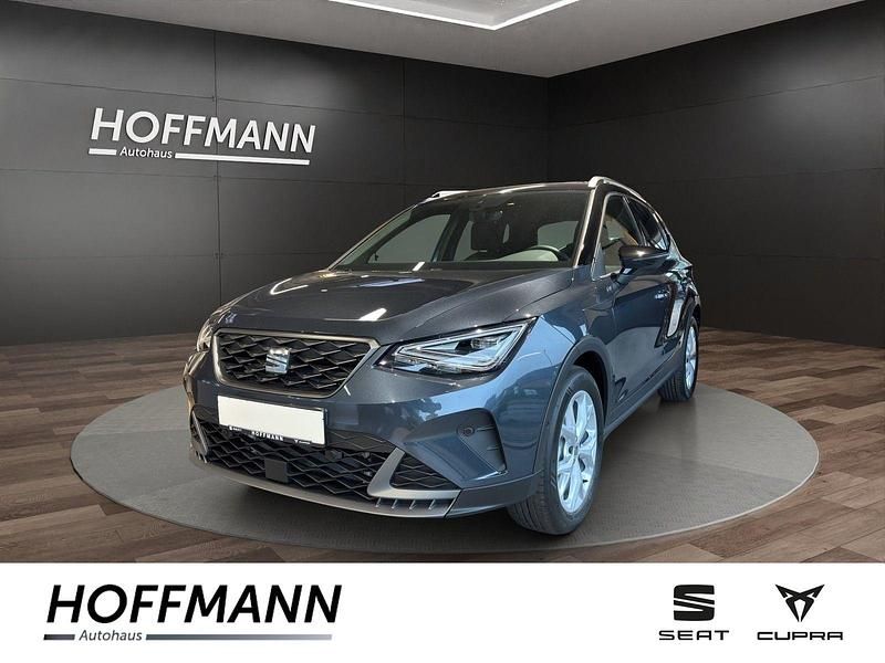 Schwarz Neu 2025 Seat Arona FR SUV | 33.890 € - Bild 1/4
