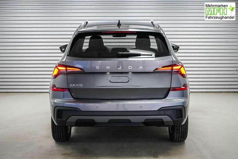 Neu Skoda Kamiq Selection 116 PS (85 kW) 2025 Graphite grau metallic (5x) SUV